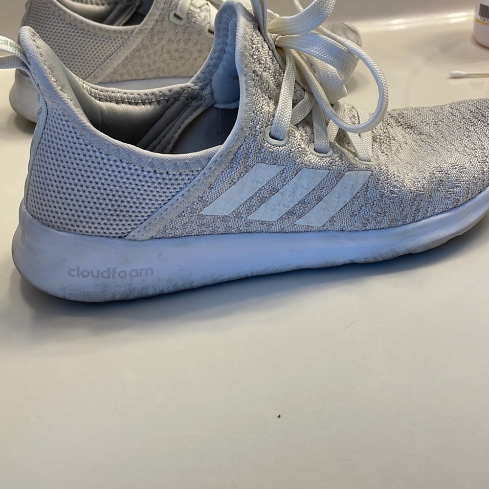 Sneakers - Picture 2 of 7